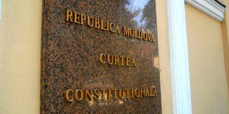 Curtea Constituțională a suspendat legea prin care SIS revine în subordinea Parlamentului