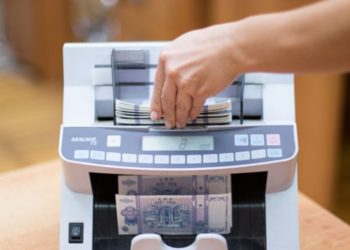 Inflația se apropie de cel mai scăzut nivel din istoria R. Moldova. Expert: „Prețuri mici nu înseamnă întotdeauna că e de bine”