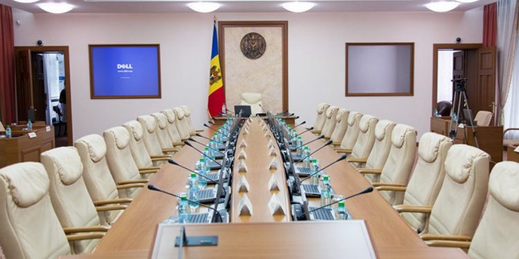 Ce prevede legea în cazul numirii prim-ministrului interimar și ce spune unul dintre principalii candidați la acest post | VIDEO