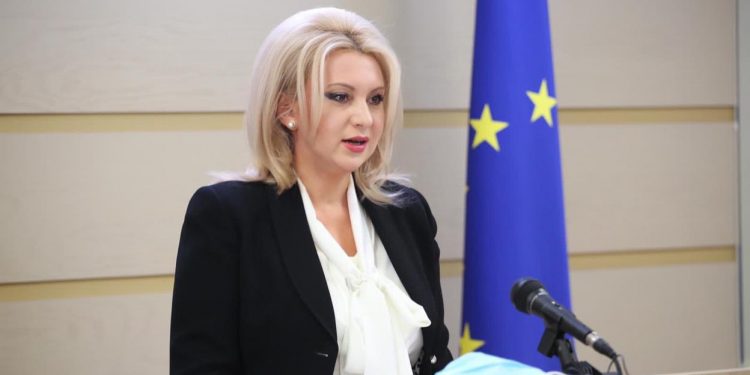 Platforma „Pentru Moldova” declară război dezinformărilor și mincinoșilor din Parlament
