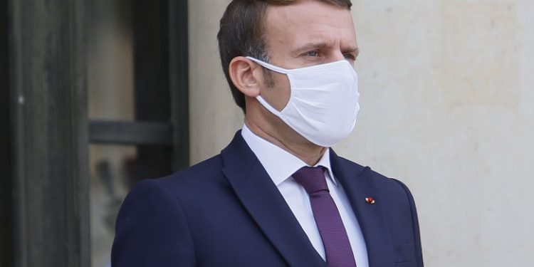 Președintele Franței, testat pozitiv la Covid-19