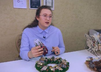 OAMENI REMARCABILI | DECORATII DE IARNĂ