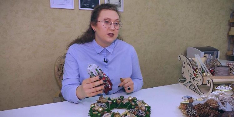 OAMENI REMARCABILI | DECORATII DE IARNĂ