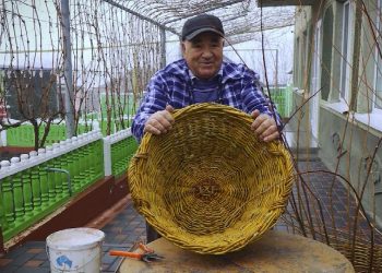 OAMENI REMARCABILI | ION PRODAN