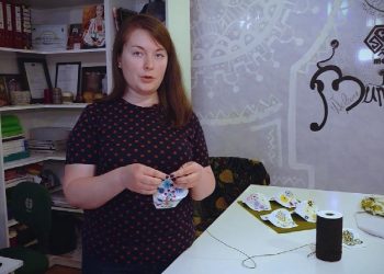 OAMENI REMARCABILI | MĂȘTI DE BUMBAC