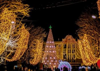 În câteva zile, feeria sărbătorilor de iarnă va cuprinde municipiul Orhei | VIDEO