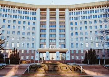 Платформа «За Молдову» пригласила фракции сесть за стол переговоров и обсудить роспуск Парламента | VIDEO