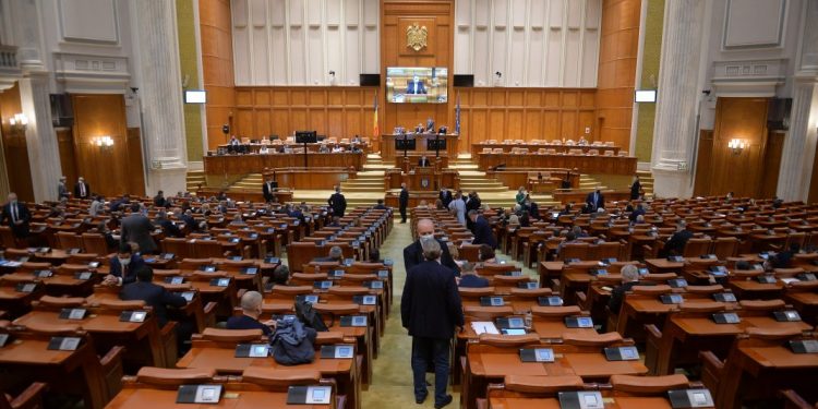 Un deputat român a fost răpus de COVID-19