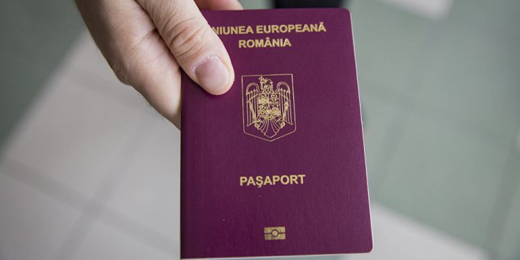 Moldovenii cu cetățenie română vor avea nevoie de viză pentru a munci în Regatul Unit