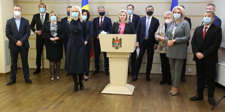 Platforma „Pentru Moldova” condamnă demisia Guvernului în lipsa unui plan anti-criză