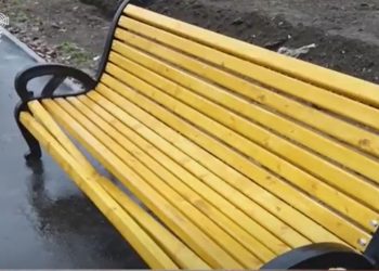 Unii fac, alții distrug. Bănci vandalizate în Capitală | VIDEO