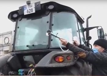 Noi proteste în Capitală. Fermierii au scos trompetele și au claxonat în speranța că vor fi auziți | VIDEO
