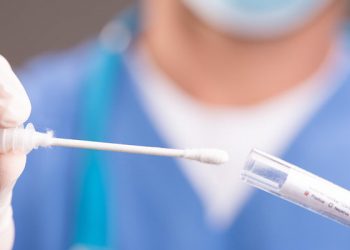 Testul negativ la COVID-19 nu scutește persoanele care vin în RM din zone roșii de autoizolare