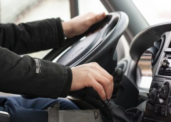 Transportatorii amenință că vor intra în grevă generală