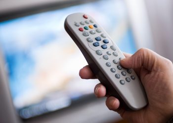 Партия ШОР снова предложила отменить ограничения на показ российских телепрограмм