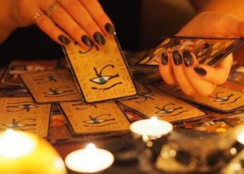 В Румынии арестовали гадалок, выманивших у клиентов более 100 000 евро