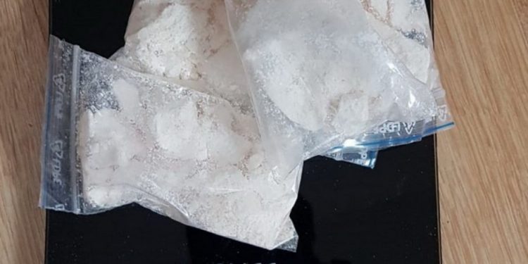 Schemă de contrabandă cu substanțe narcotice în proporții deosebit de mari. Cum erau introduse în țară drogurile