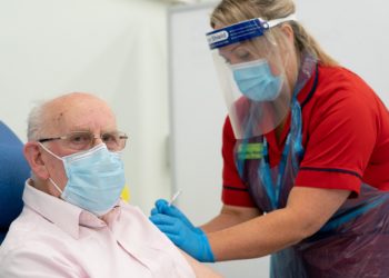 Sumele uriașe pe care le vor câștiga Moderna și Pfizer de pe urma vaccinului anti-Covid