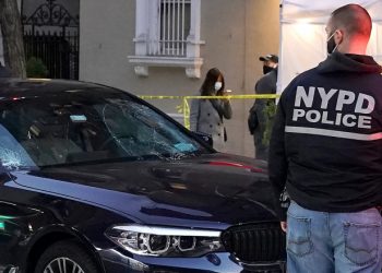 Șase răniți după ce o femeie a intrat cu mașina în mulțime, la o manifestație Black Lives Matter