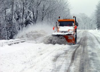 Государственная дорожная администрация готовится обеспечить бесперебойное выполнение работ по уборке снега