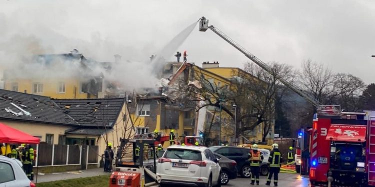 Взрыв в жилом доме в Австрии разрушил несколько этажей