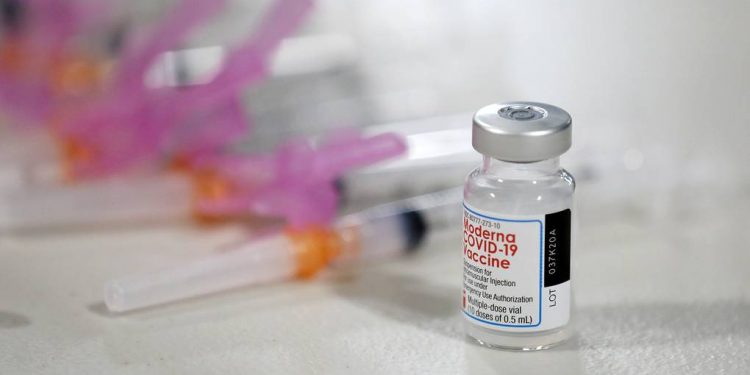 Европейский регулятор одобрил вакцину Moderna для использования на территории ЕС