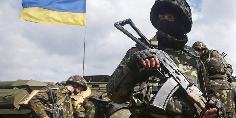 Украина перевела воинские звания на стандарты НАТО