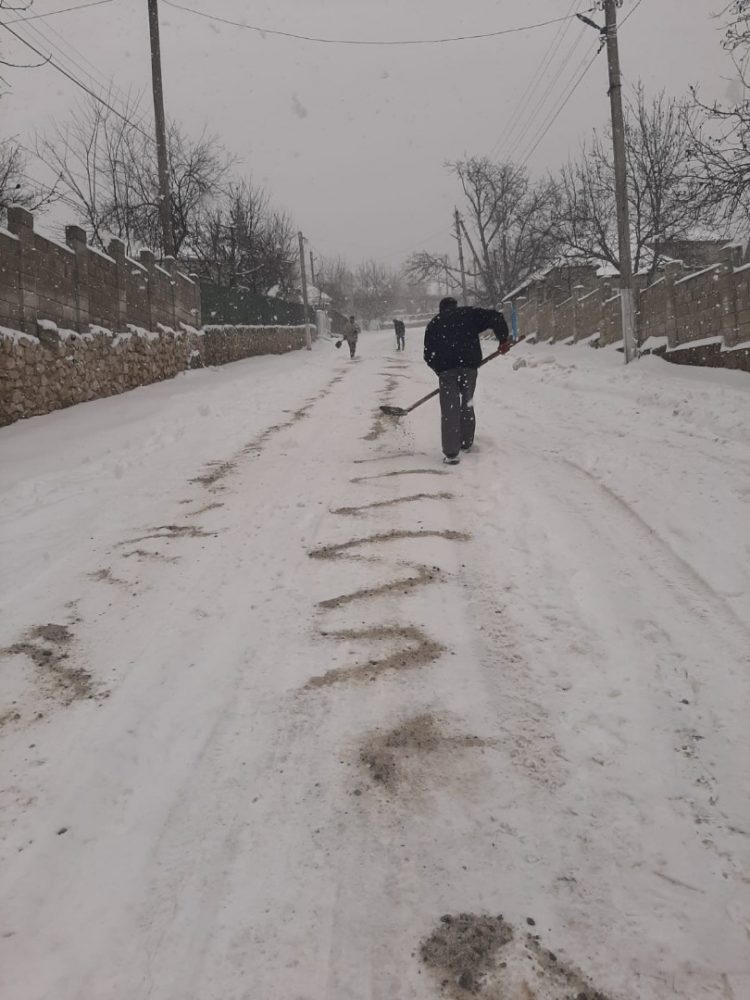Mobilizare exemplară a echipelor Partidului ȘOR din întreaga țară în depășirea situației dificile cauzate de ninsorile abundente | FOTO, VIDEO