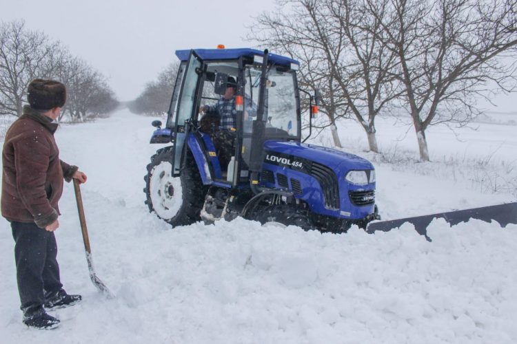 Mobilizare exemplară a echipelor Partidului ȘOR din întreaga țară în depășirea situației dificile cauzate de ninsorile abundente | FOTO, VIDEO