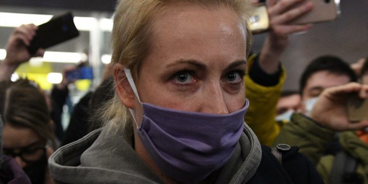 Юлию Навальную задержали на несанкционированной акции в Москве