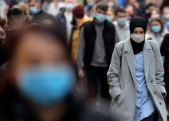 Pandemia: Portugalia ia în calcul să trimită pacienții în alte țări, „turismul cu vaccin” – o nouă afacere, restricții mai severe în Europa | VIDEO