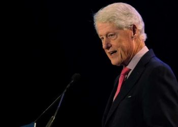 Билл Клинтон заснул во время инаугурации Байдена