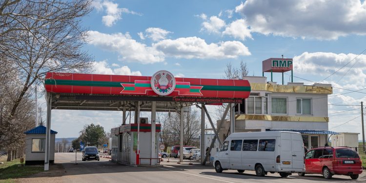 Приднестровцы, переболевшие COVID-19, смогут пересекать границу без тестирования и самоизоляции