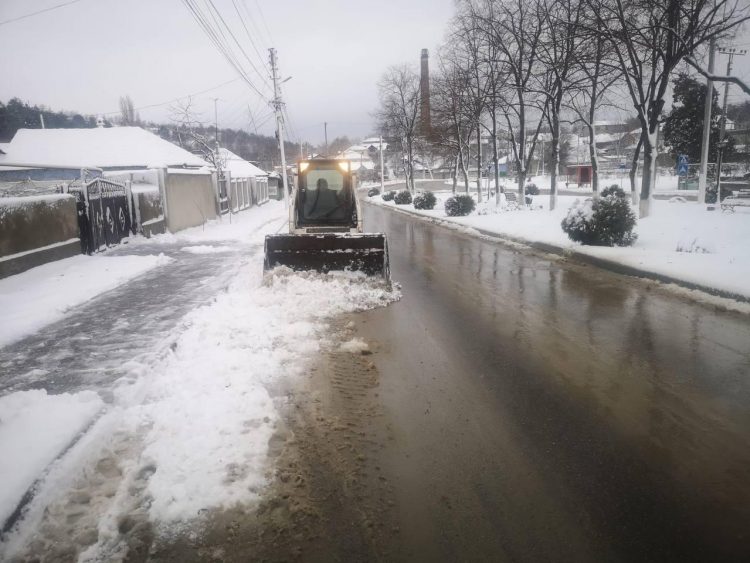 Mobilizare exemplară a echipelor Partidului ȘOR din întreaga țară în depășirea situației dificile cauzate de ninsorile abundente | FOTO, VIDEO