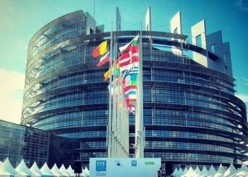 Европарламент принял резолюцию по Навальному