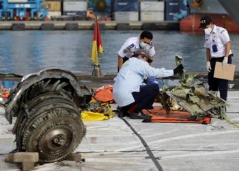 Названа предварительная причина крушения самолета в Индонезии