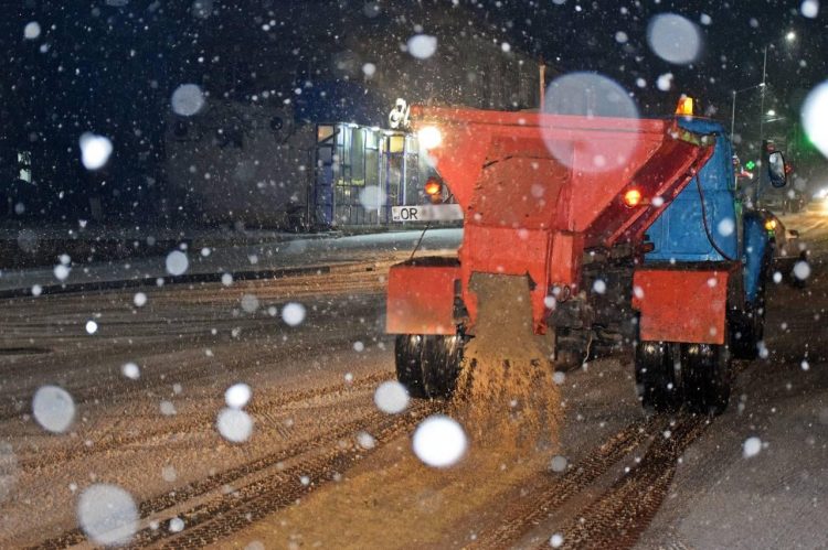 Mobilizare exemplară a echipelor Partidului ȘOR din întreaga țară în depășirea situației dificile cauzate de ninsorile abundente | FOTO, VIDEO