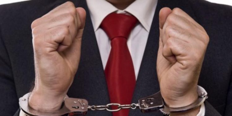 Un bărbat din Drochia, condamnat pentru 30 de episoade de trafic de influență