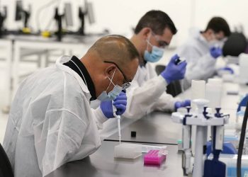 В Израиле обнаружили новый опасный штамм коронавируса