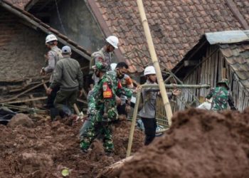 Seism devastator în Indonezia. Bilanțul victimelor a crescut