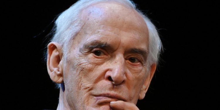 Умер Василий Лановой