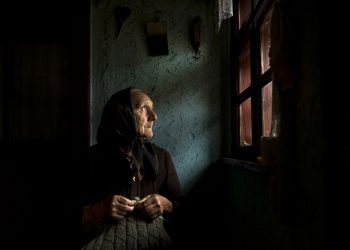 Pandemia ne ține la distanță: Sute de familii nu se vor putea reuni de sărbători | VIDEO