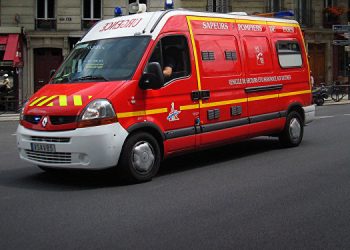 Incident terifiant în Franța. Un tânăr de 25 de ani a fost decapitat de focurile de artificii