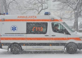 Viscol puternic în Moldova: Mai multe ambulanțe au rămas blocate în nămeți, iar câteva femei gravide erau să nască în drum | VIDEO