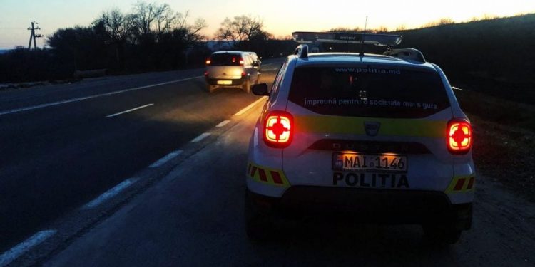 Sute de șoferi, prinși cu viteză excesivă de Crăciunul pe stil vechi. Controalele pe traseele din țară vor fi intensificate