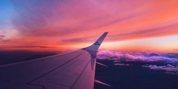 Noi reguli de zbor pentru moldovenii care doresc să ajungă în Germania şi Marea Britanie