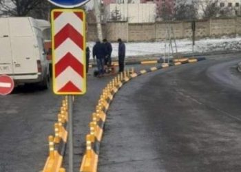 Atenție, șoferi! Noi reguli de circulație într-o intersecție din capitală, după reamenajare