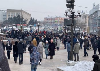 Митинги в поддержку Алексея Навального. По всей России митингуют десятки тысяч человек