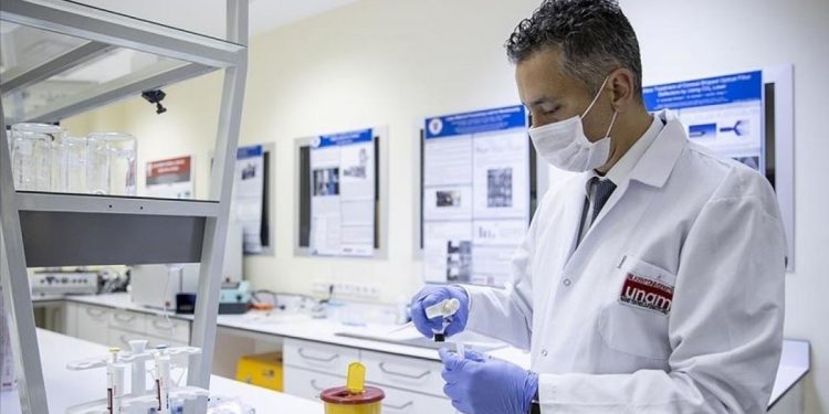 Un test care detectează Covid-19 în 10 secunde a fost inventat în Turcia | VIDEO