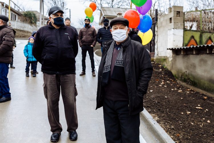 Echipa lui Ilan Șor de la Orhei a finalizat renovarea a încă două străzi, conform unei noi tehnici de betonare